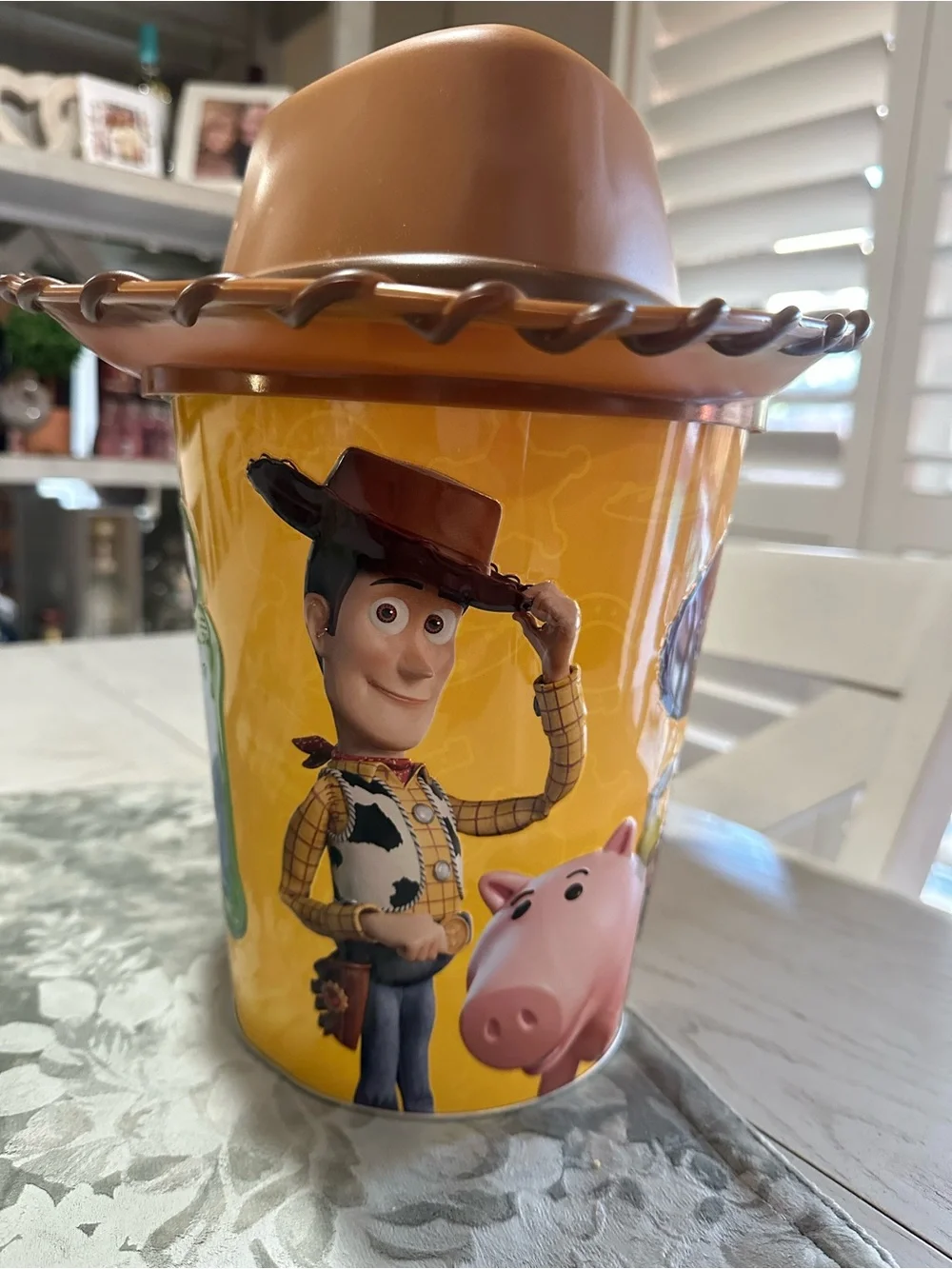 Woody bucket Party Favor Cup - Brown & Yellow